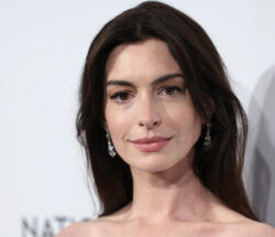 p.ua.anne hathaway