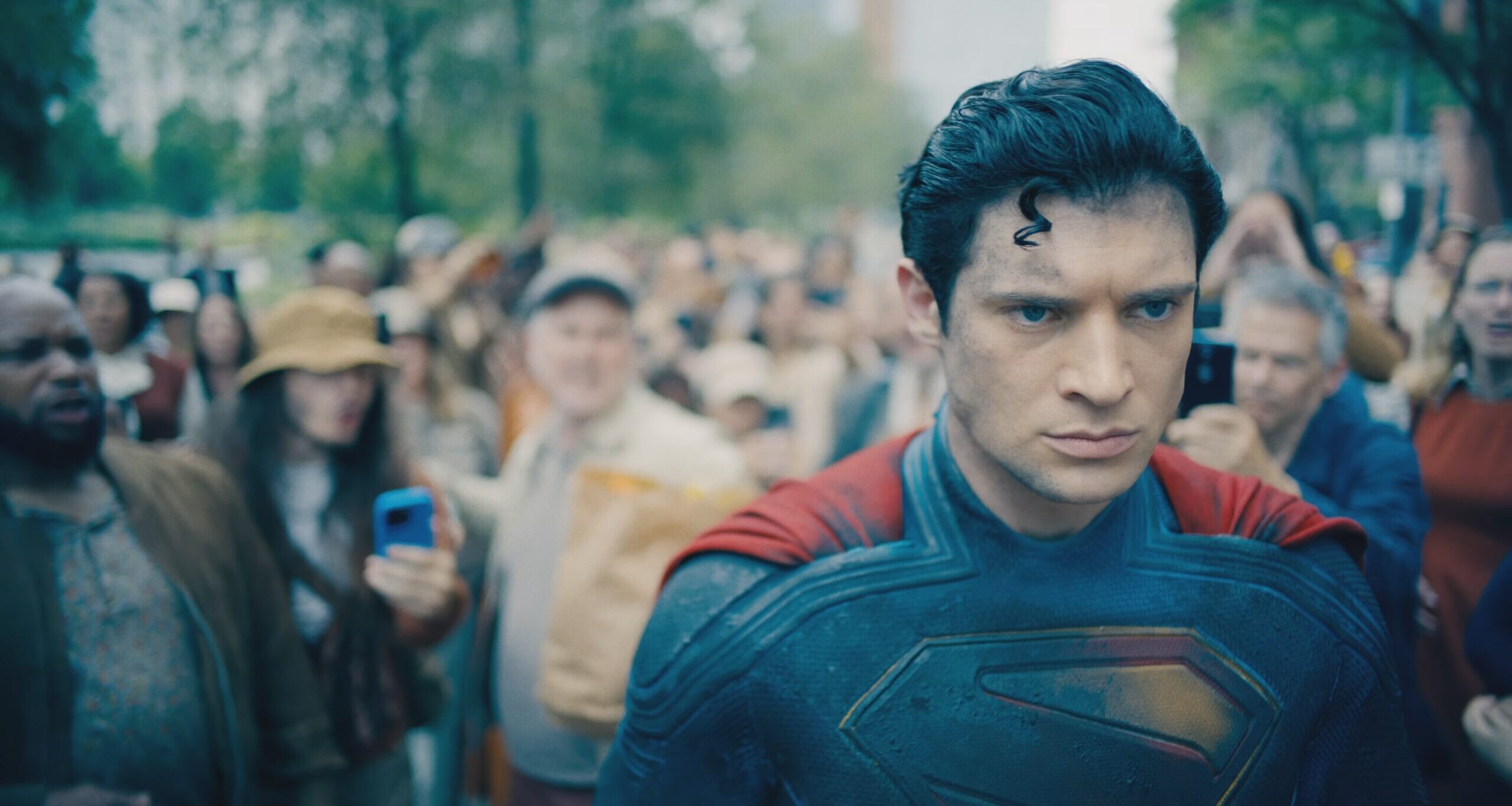 superman2025crowd01