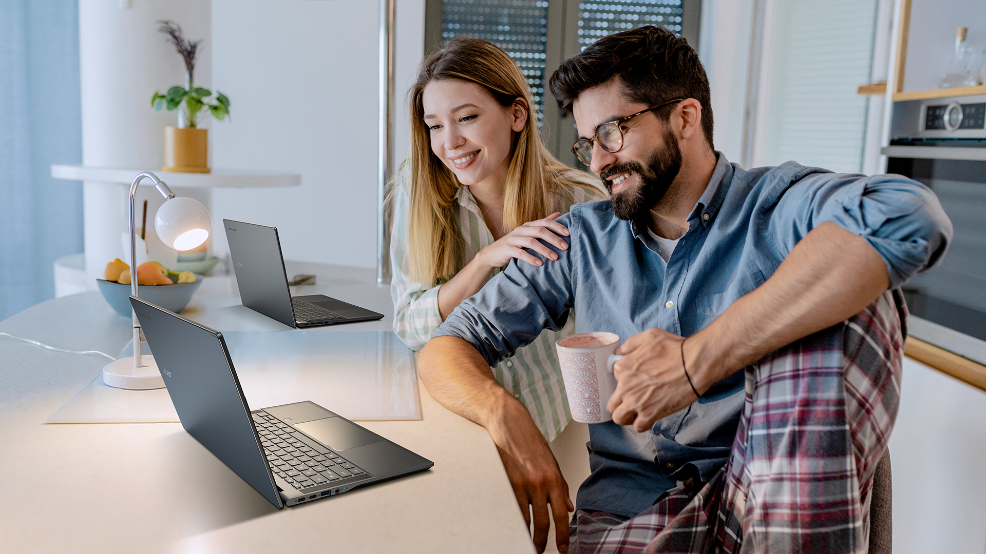 chromebook plus 514 jubilant ess ls01 1920x1080