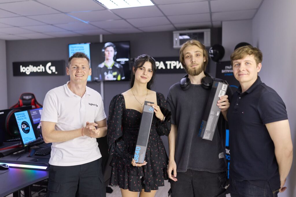 logitech playdays 270